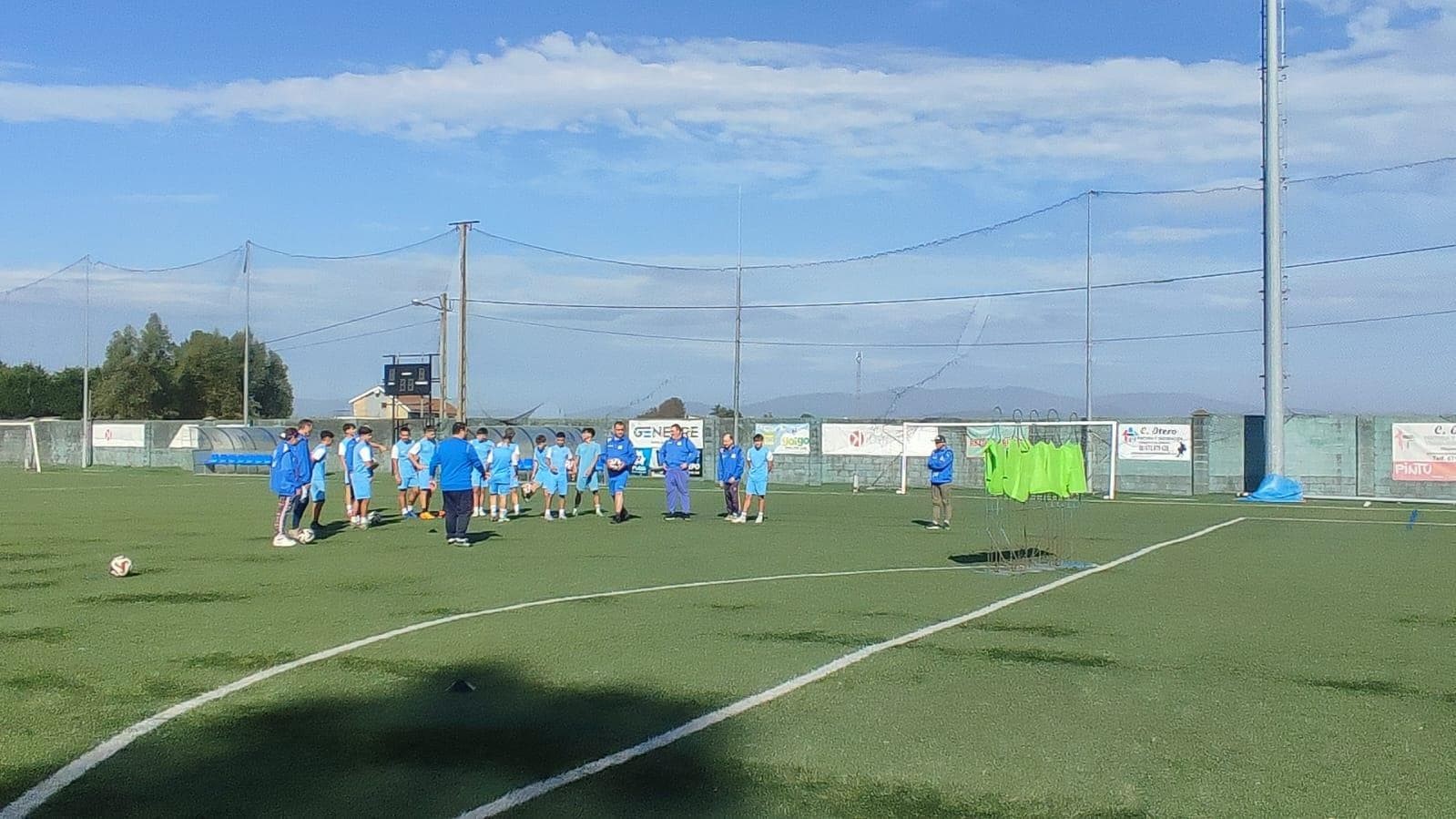 Jornada de fútbol junto con la Escuela Deportiva Arousa - GOL AL ESTIGMA - Imagen 4