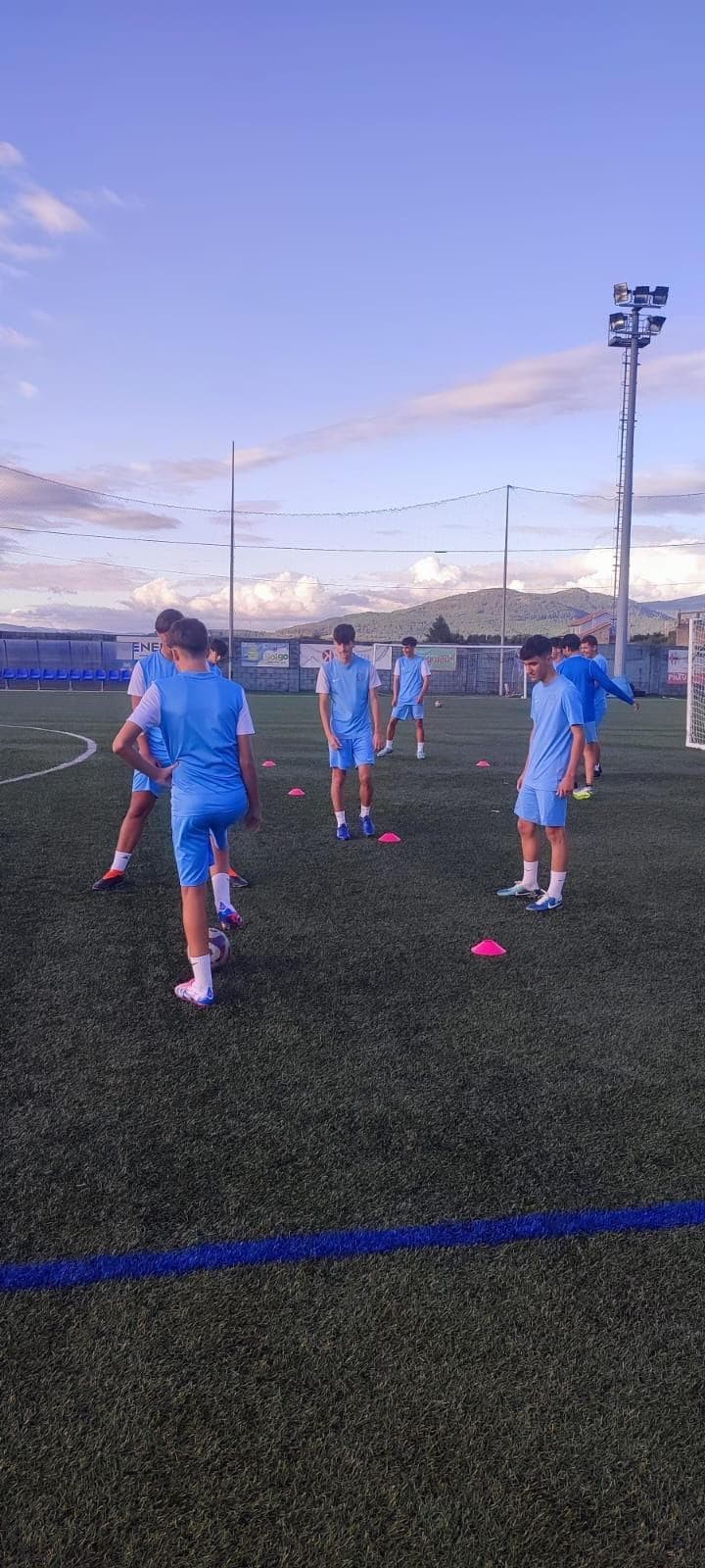 SESION DE ENTRENAMIENTO DE LAR CON ESCUELA DEPORTIVA AROUSA – GOL AL ESTIGMA - Imagen 4